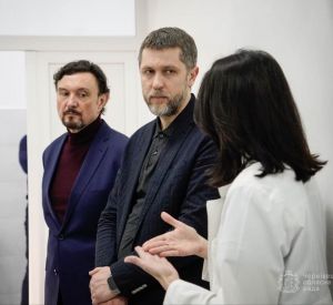 У Всесвітній день боротьби з глаукомою голова Чернівецької облради привітав працівників Центру мікрохірургії ока 